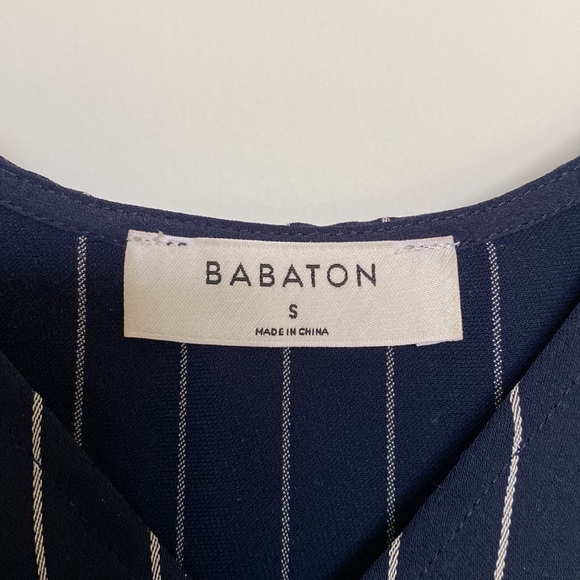 Aritzia Babaton Blouse - Picture 2 of 3